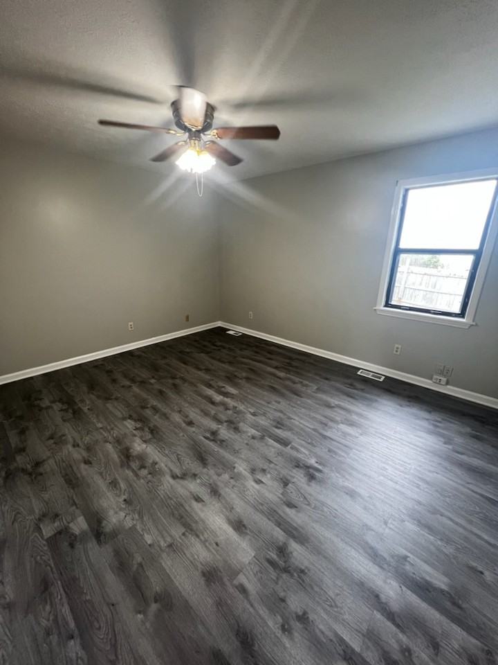 6017 Larkgrove Dr #1 - Photo 4 of 11