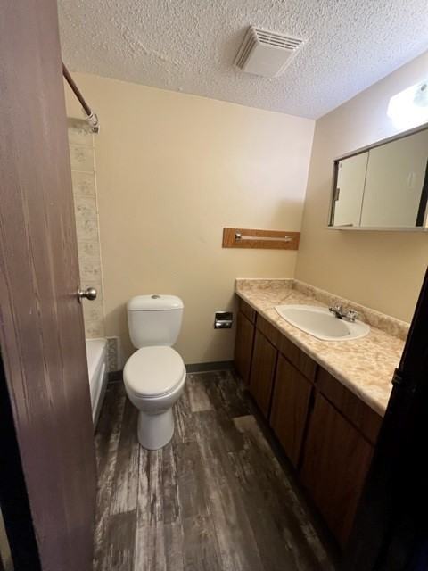 10312 95 Ave #106 - Photo 6 of 12