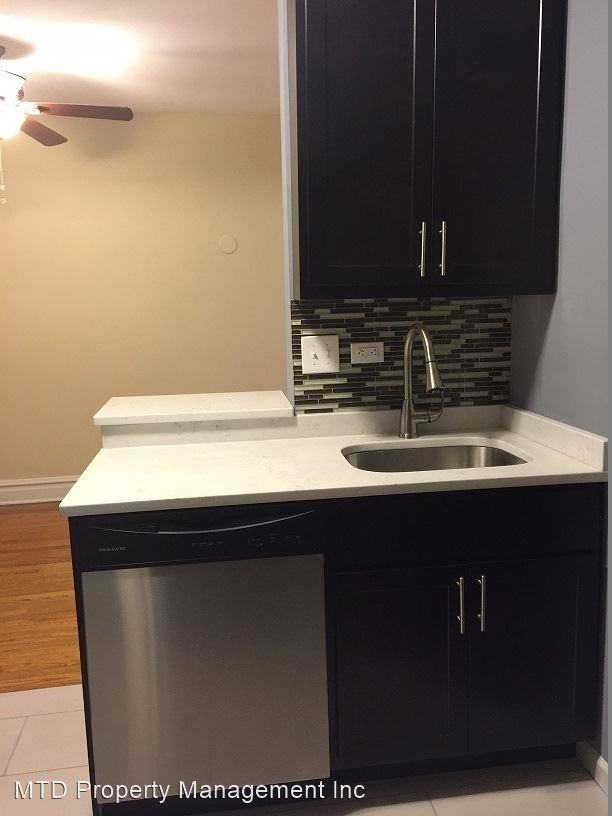 5235-39 N. Winthrop - Photo 2 of 6