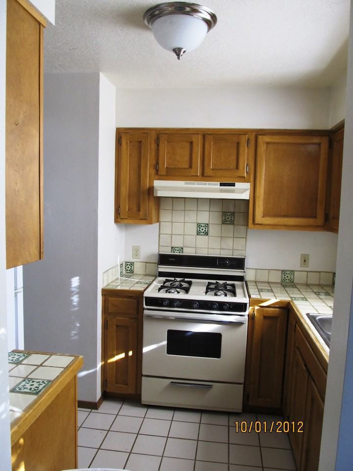 1236 Senda Ln - Photo 3 of 6