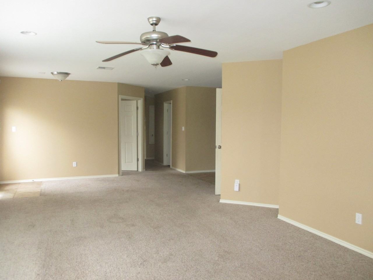 6917 N Kelley Ave - Photo 3 of 17