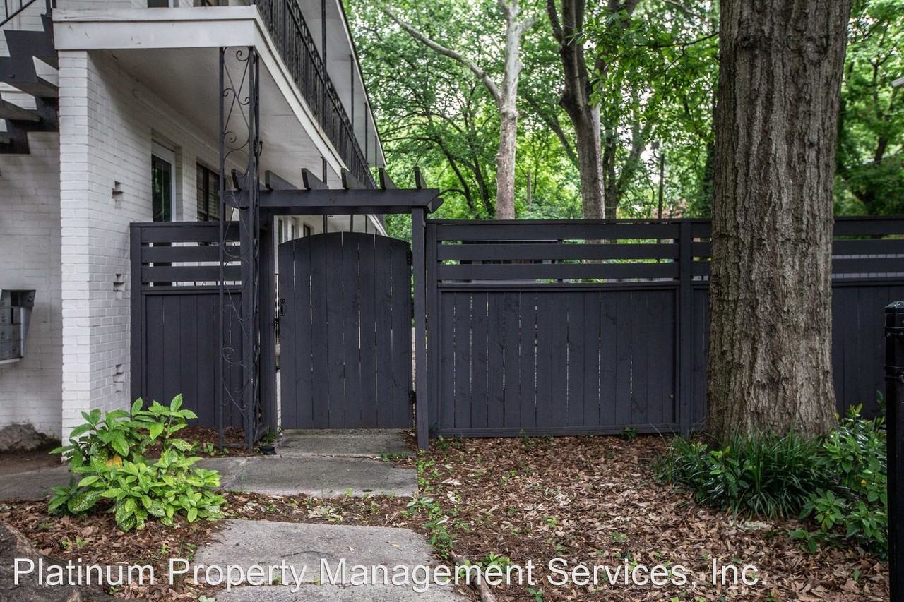 711 Argonne Ave NE - Photo 2 of 23