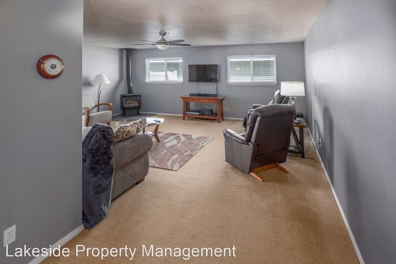 3290 Lotze Loop - Photo 3 of 21