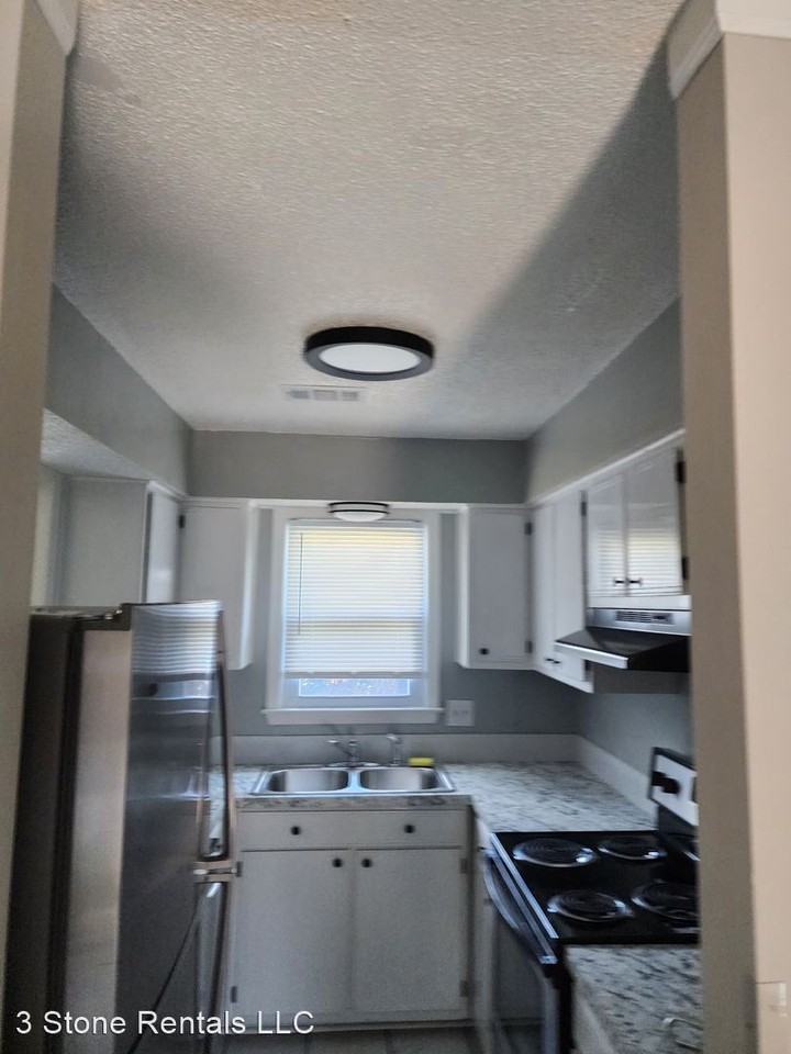 347 Wrenfield Drive - Photo 2 of 7