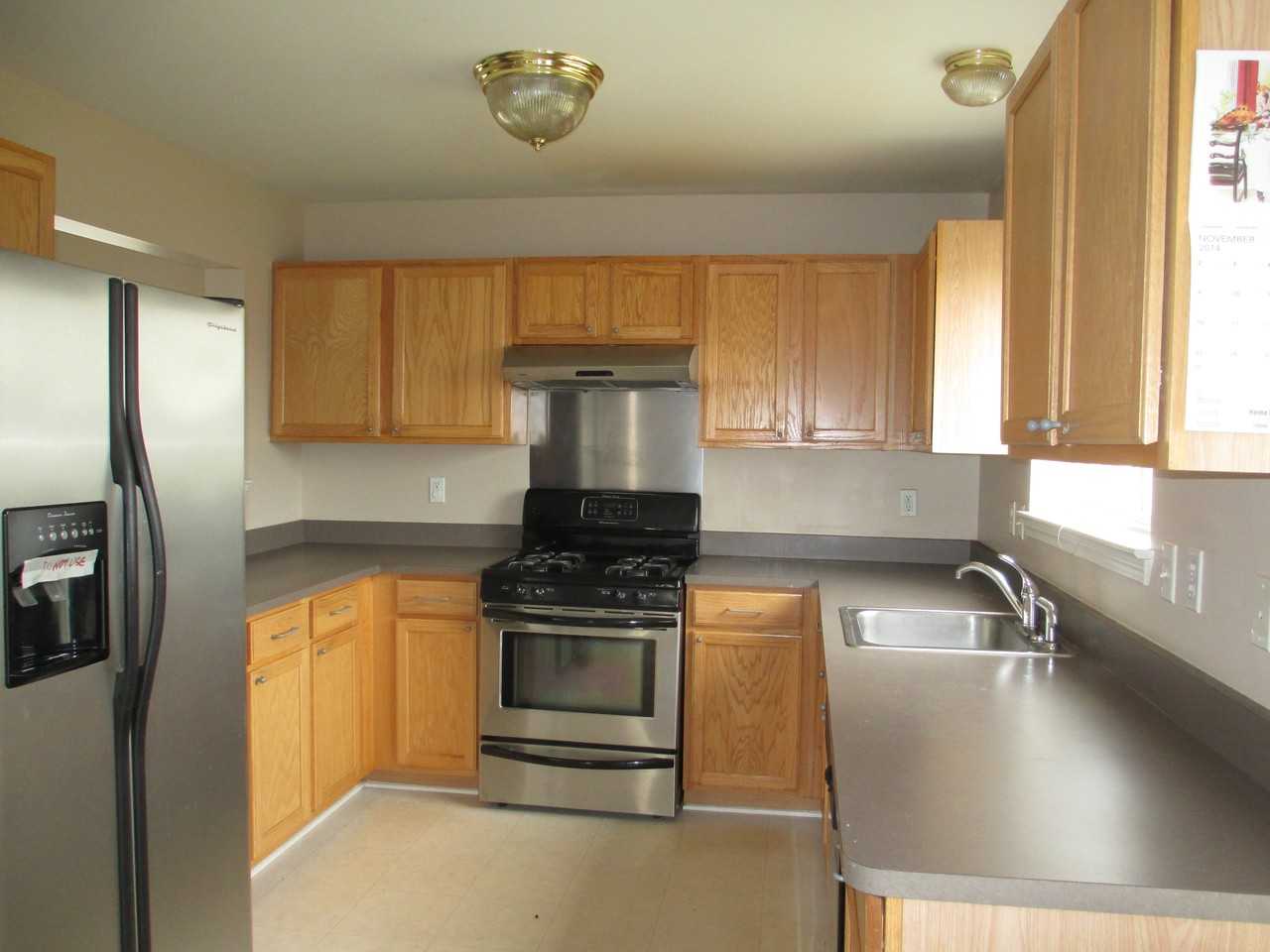 20854 Briarwood - Photo 2 of 15