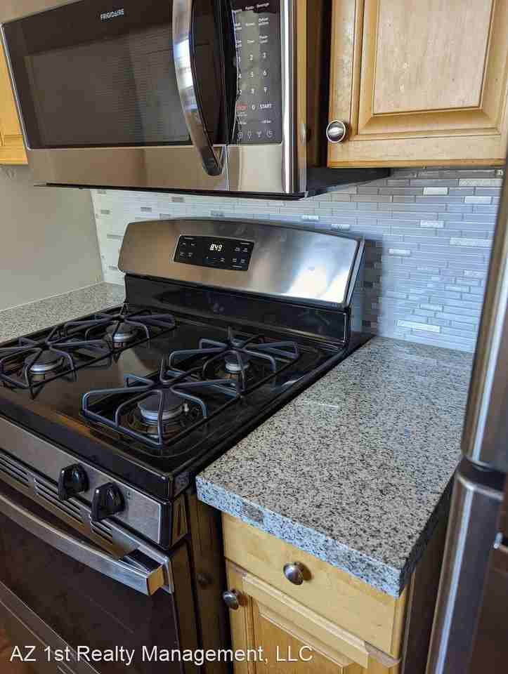 3701-3707 E. Fairmount Street 1412-1418 N. Dodge Blvd - Photo 3 of 13