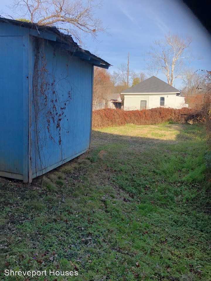 1145 Cornwell Ave - Photo 2 of 10