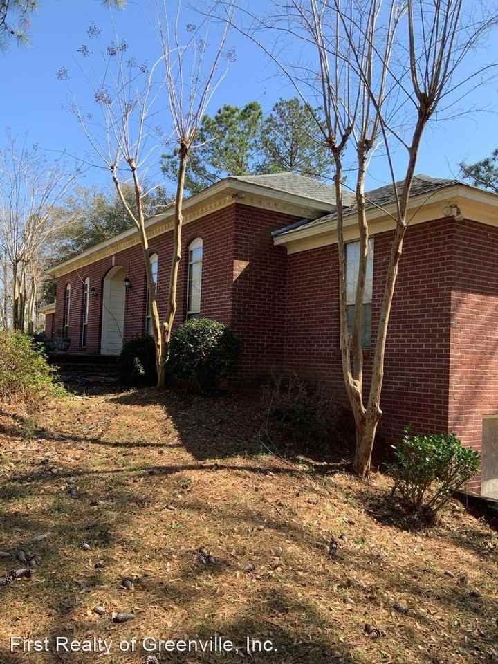 971 Manningham Rd - Photo 2 of 50