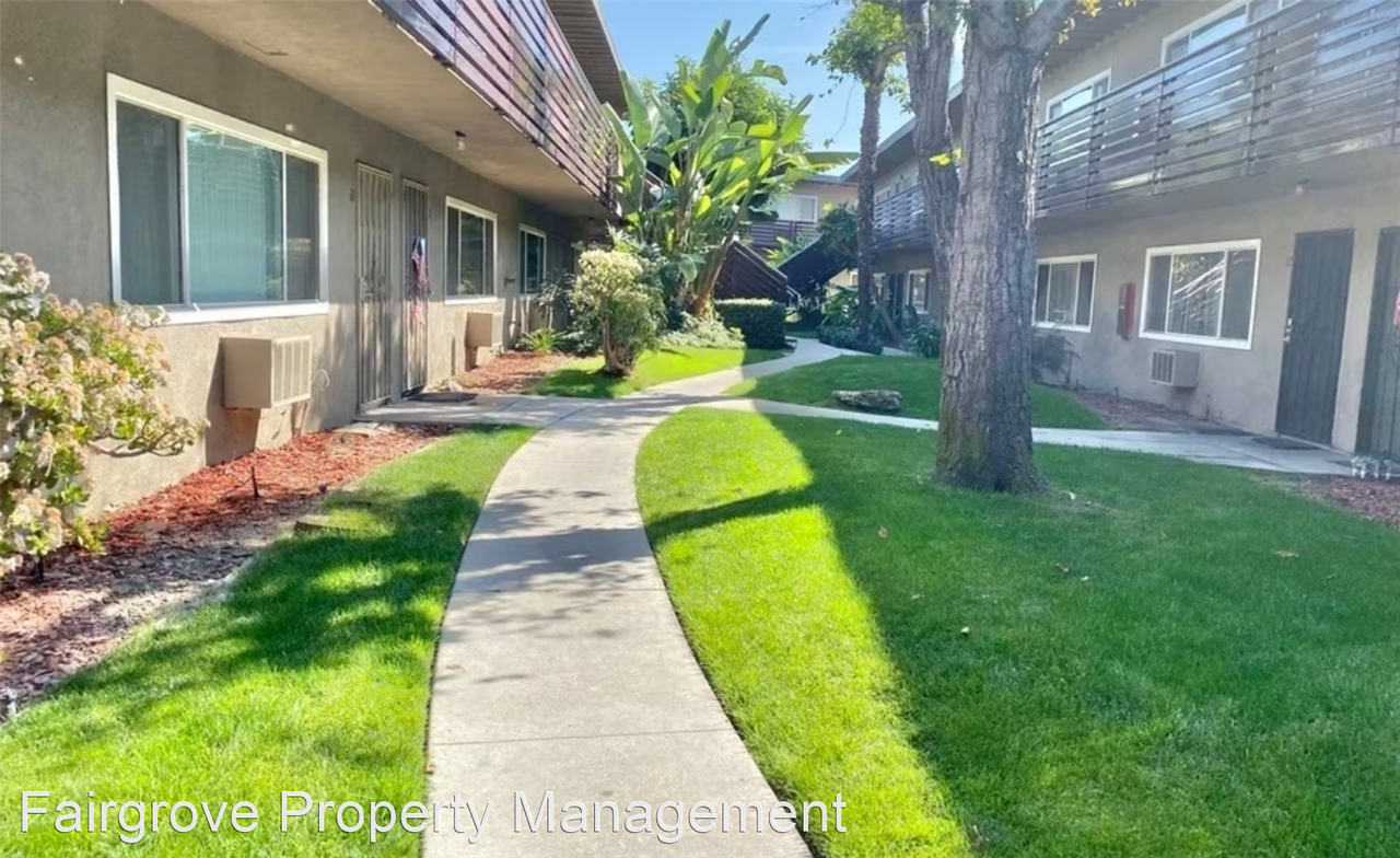 1321 S Vine Ave - Photo 3 of 11