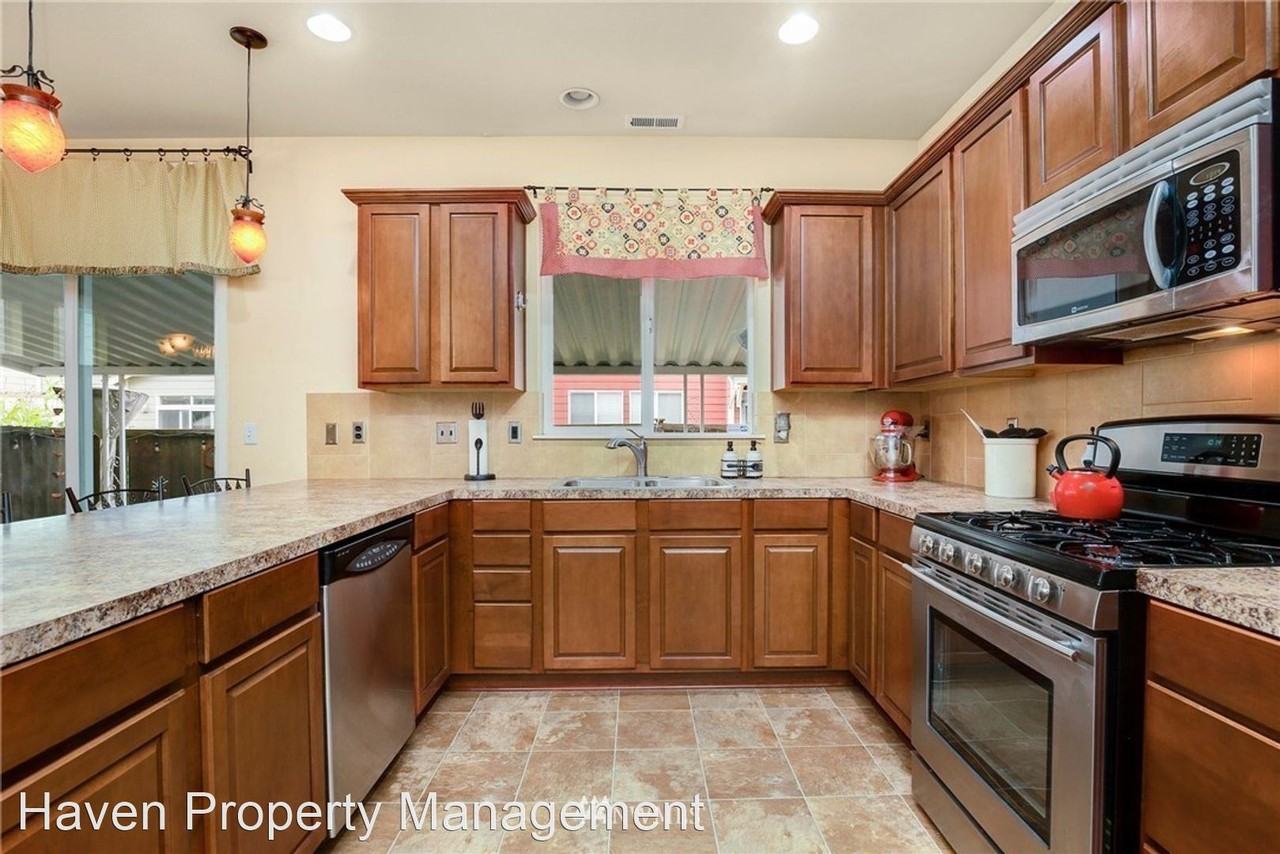 6072 Park St E - Photo 2 of 14