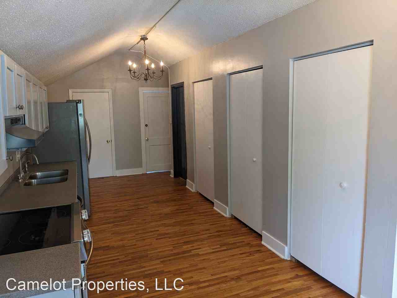 2620 East Third Street - Photo 3 of 7