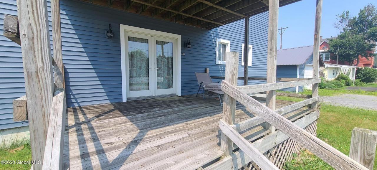 902 Elizabeth St - Photo 2 of 12