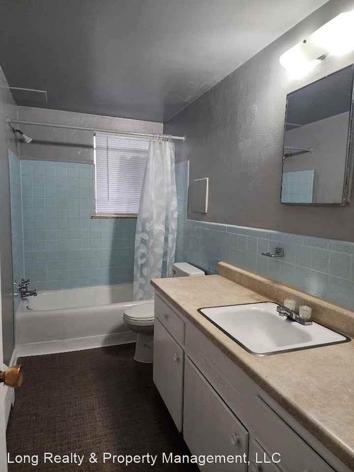 1371 Xenia St - Photo 3 of 3