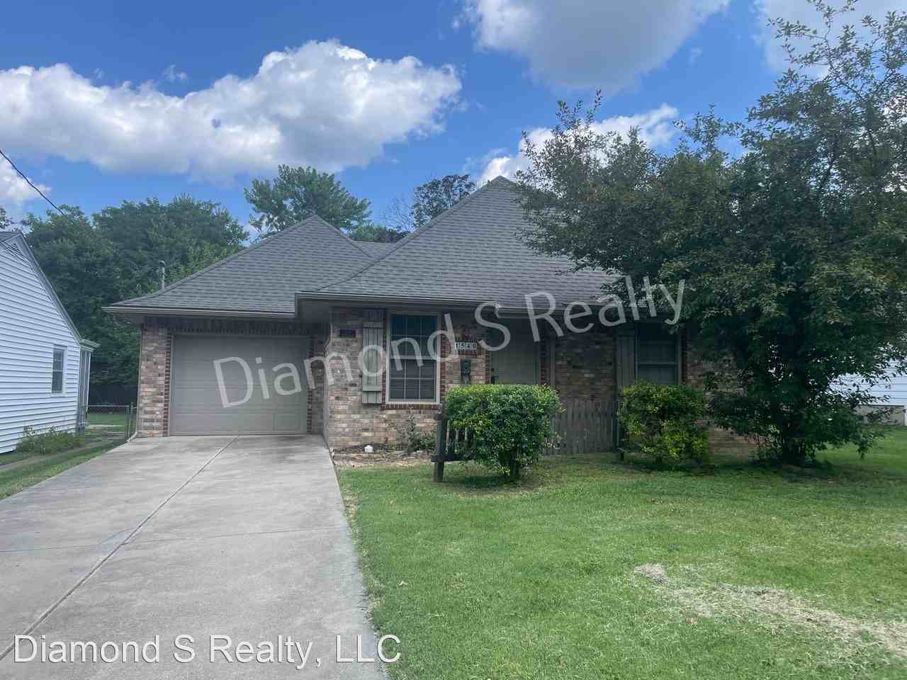 1540 S Rogers Ave - Photo 2 of 15