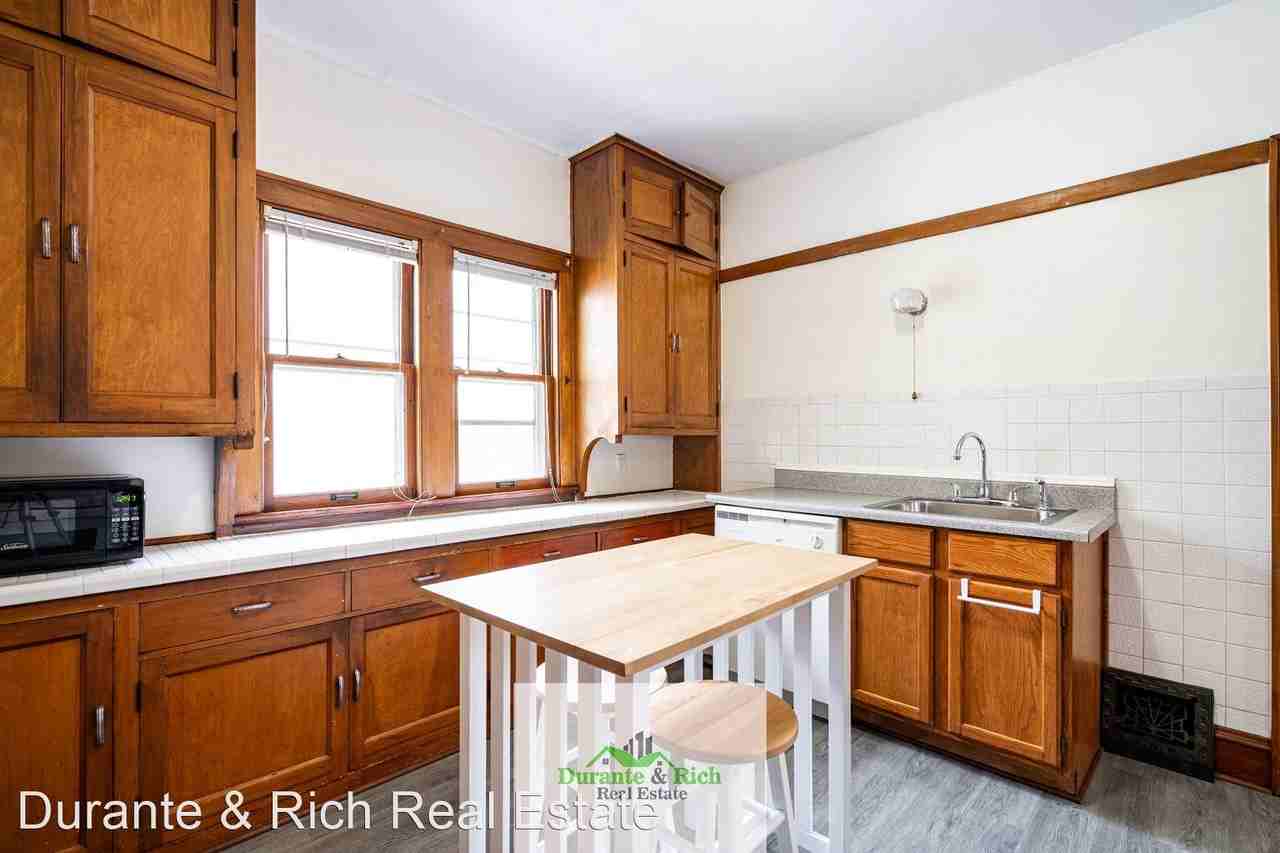 1532 N Hawley Rd - Photo 3 of 16