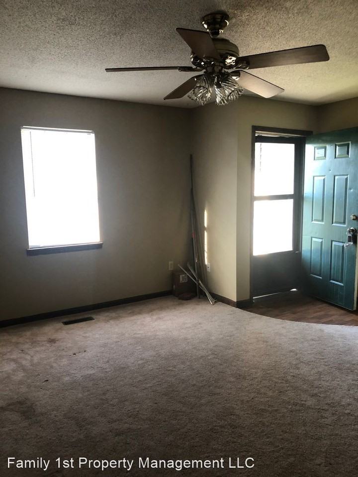 165 Sunshine Cir - Photo 2 of 16