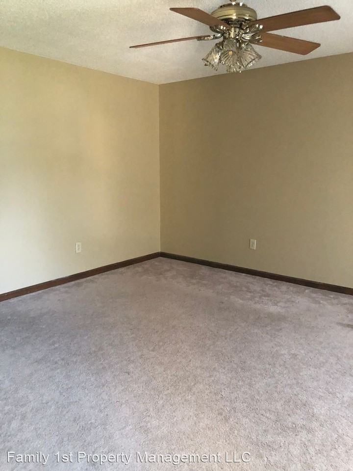 165 Sunshine Cir - Photo 3 of 16
