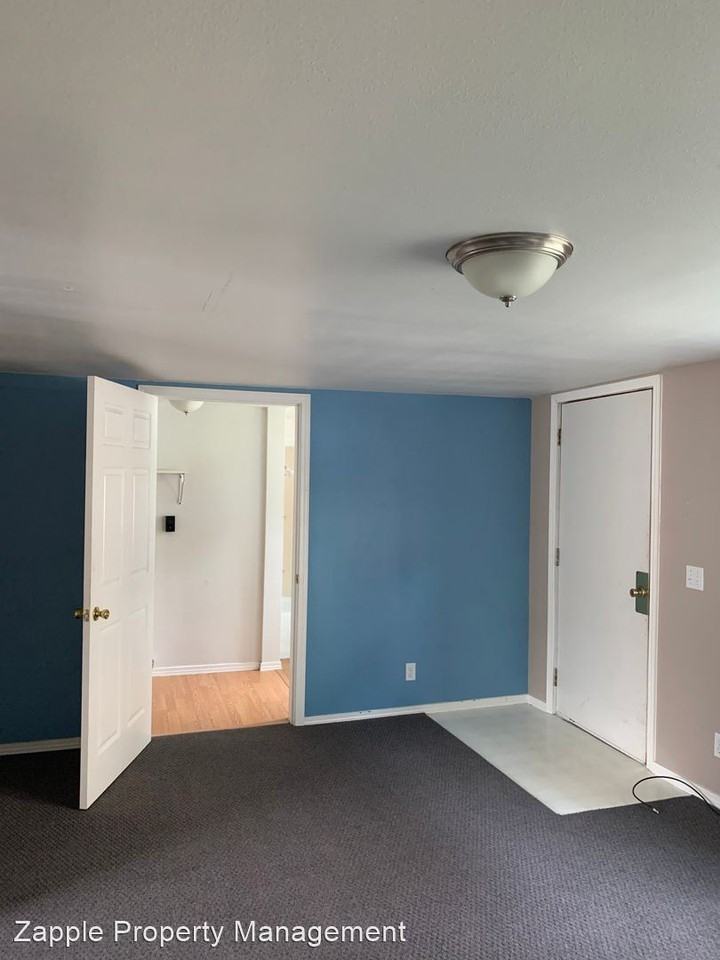 412/416 Main - Photo 3 of 4