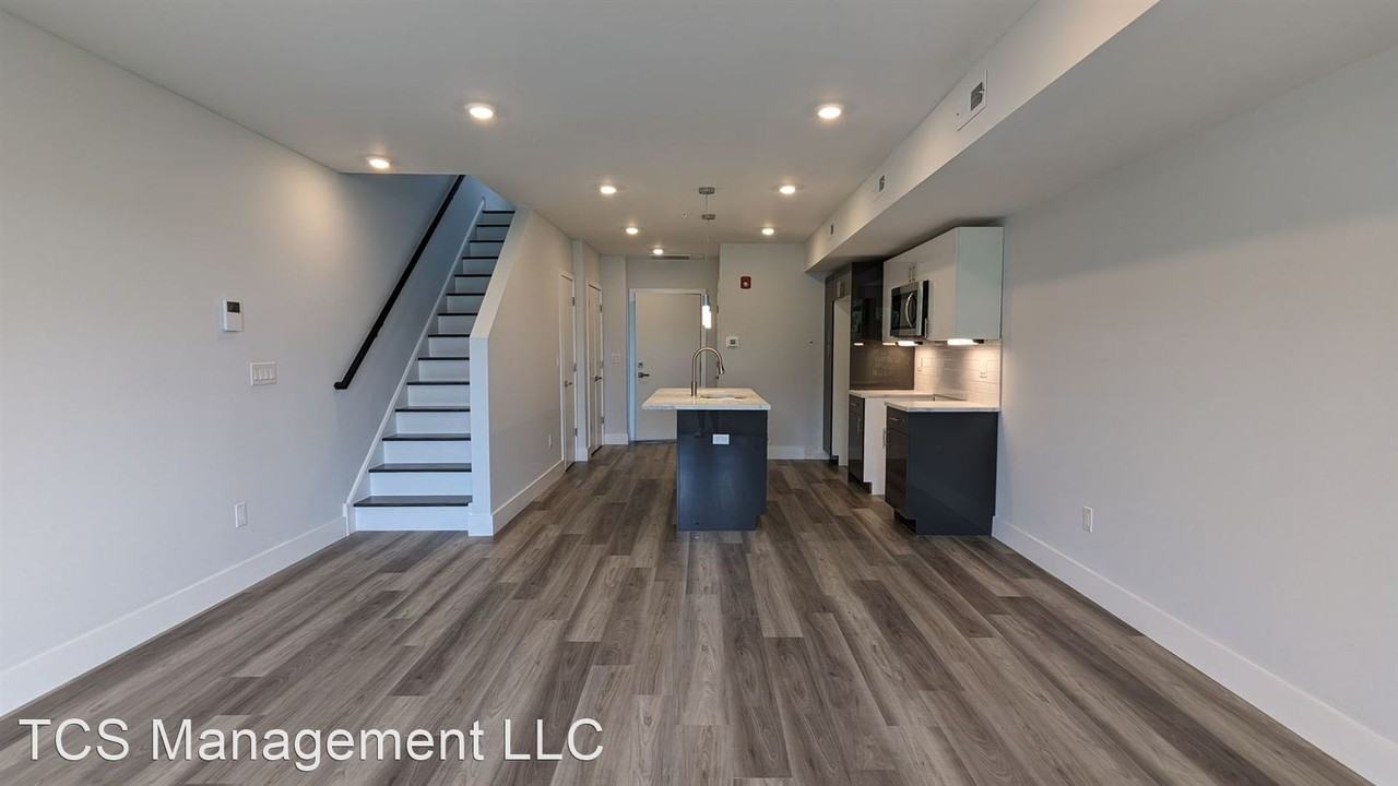 2347 N 6th St - Photo 2 of 3