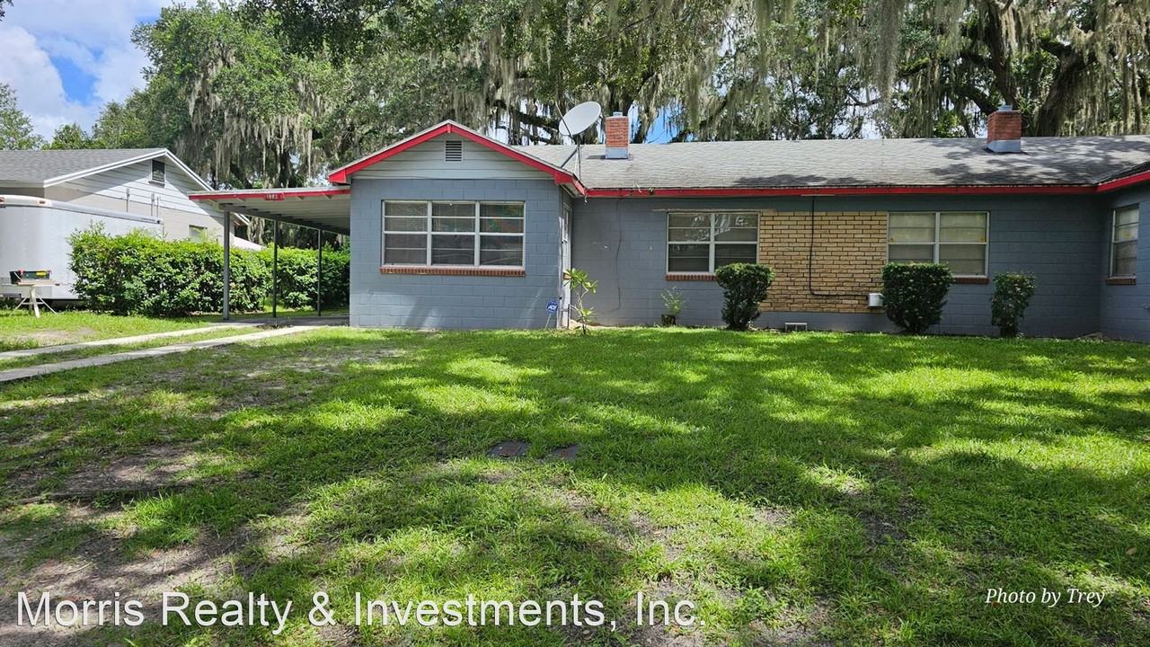 1002 Sumter St - Photo 2 of 19