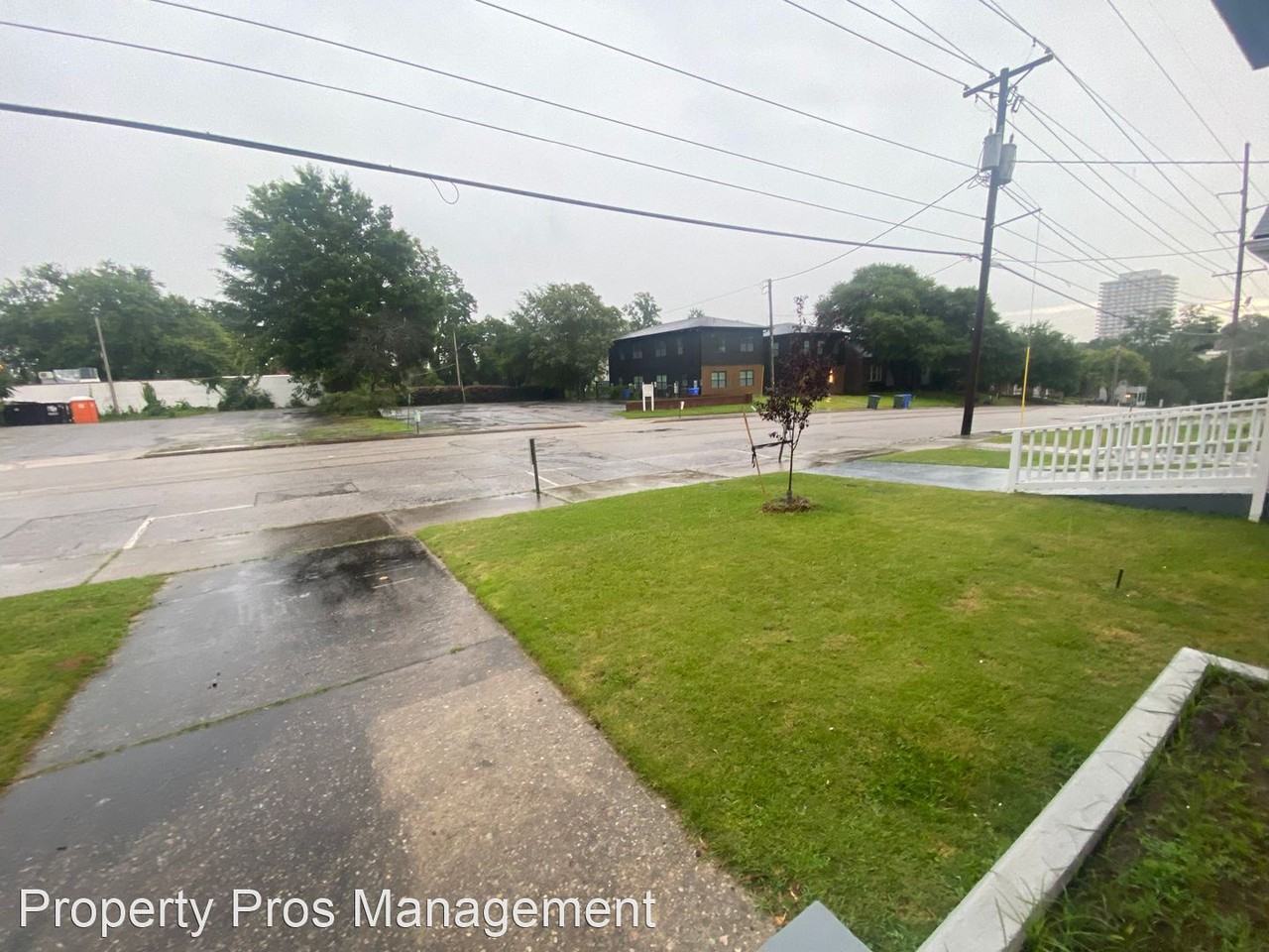 1417 Barnwell St - Photo 2 of 33