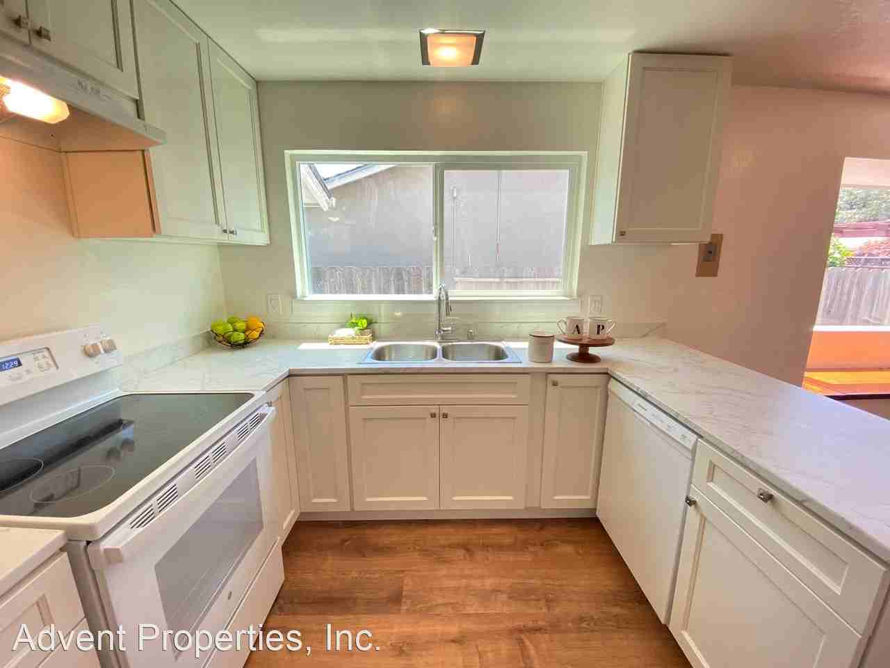 24517 Townsend Ave - Photo 2 of 22