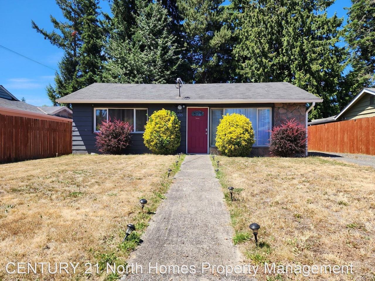 655 Redmond Ave Ne - Photo 2 of 50