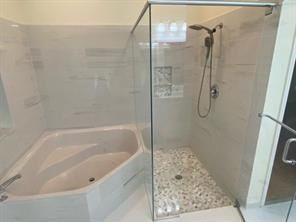 632 Nw 110th Ave - Photo 2 of 8