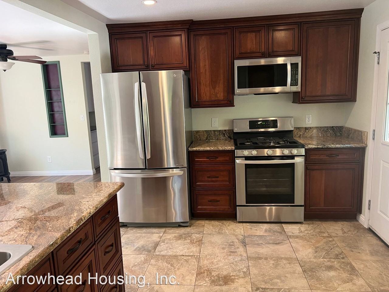 2920 Bedford Ave - Photo 2 of 14
