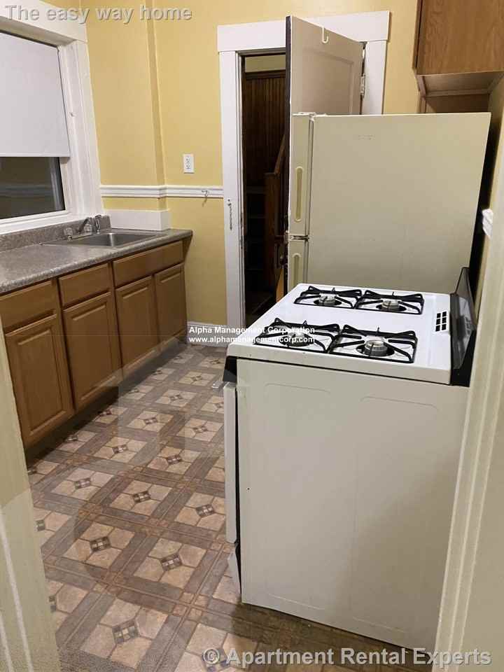 163 Summer St #25 - Photo 3 of 8