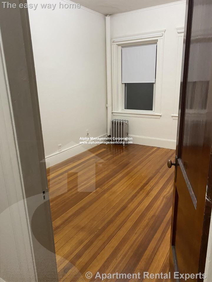 163 Summer St #25 - Photo 7 of 8