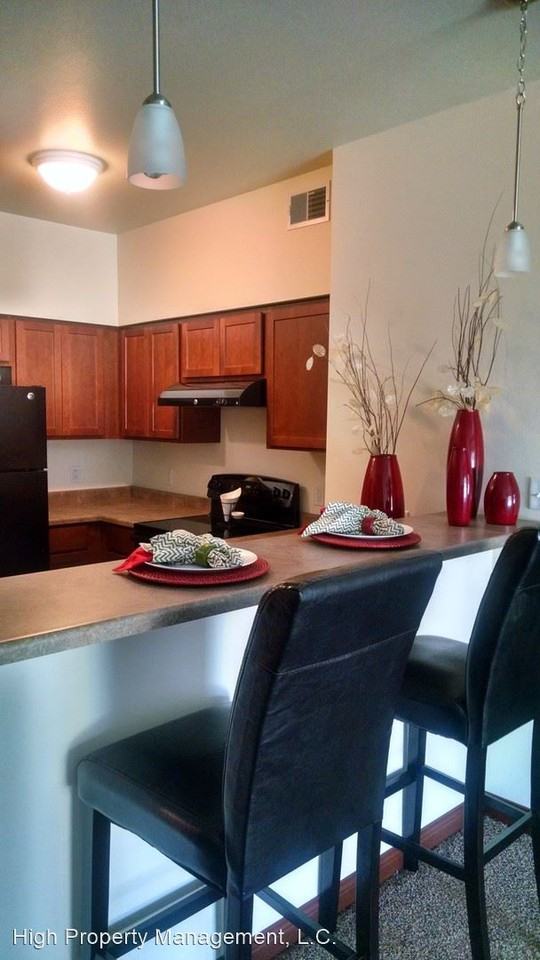 3500 Edgewood Rd. NE - Photo 3 of 9