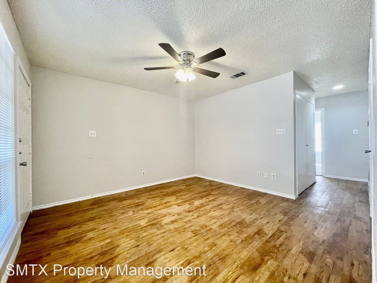 104 Mosscliff Circle - Photo 2 of 13