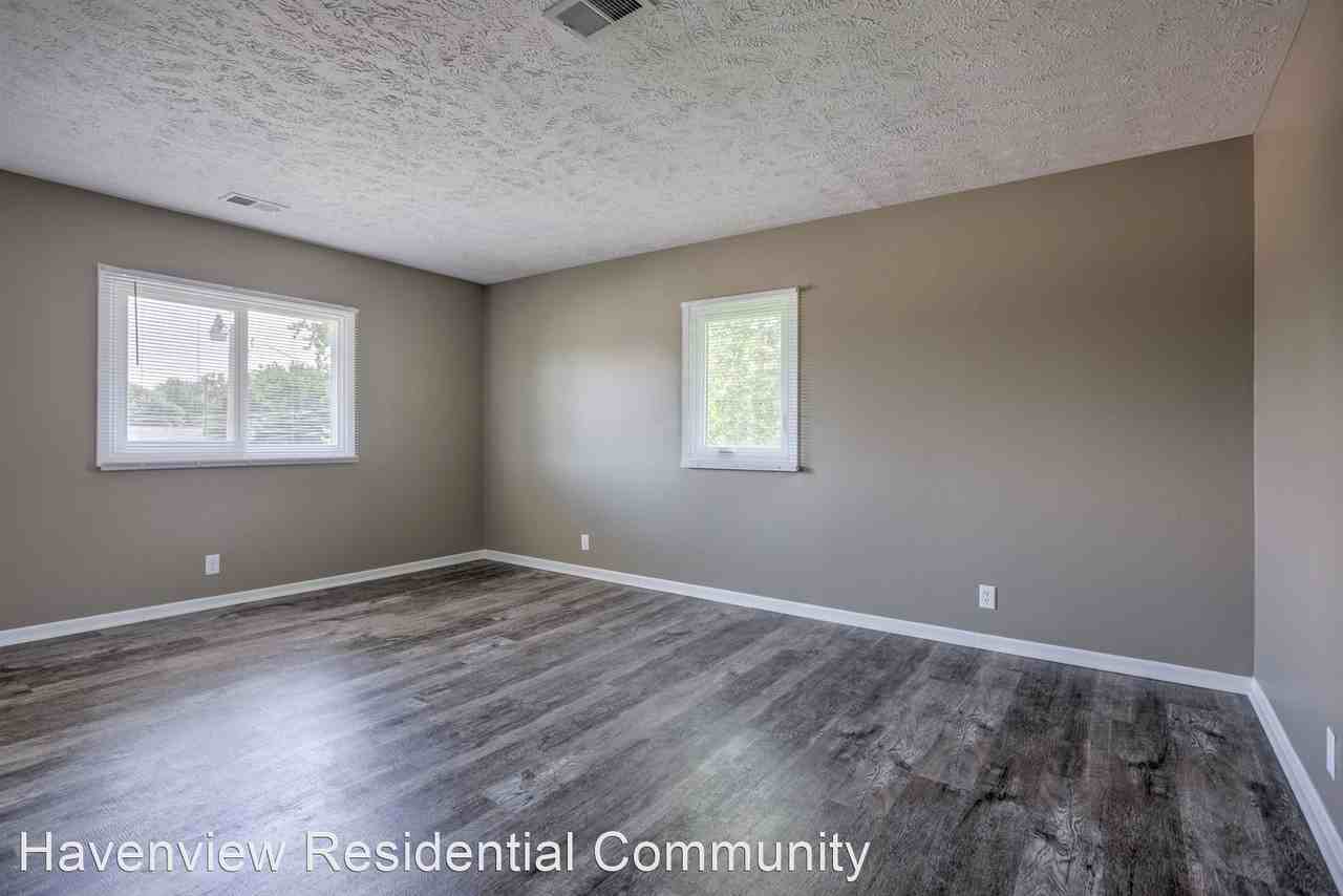 Country Living Minutes from Omaha at Ashland Park apartments! - Photo 2 of 47