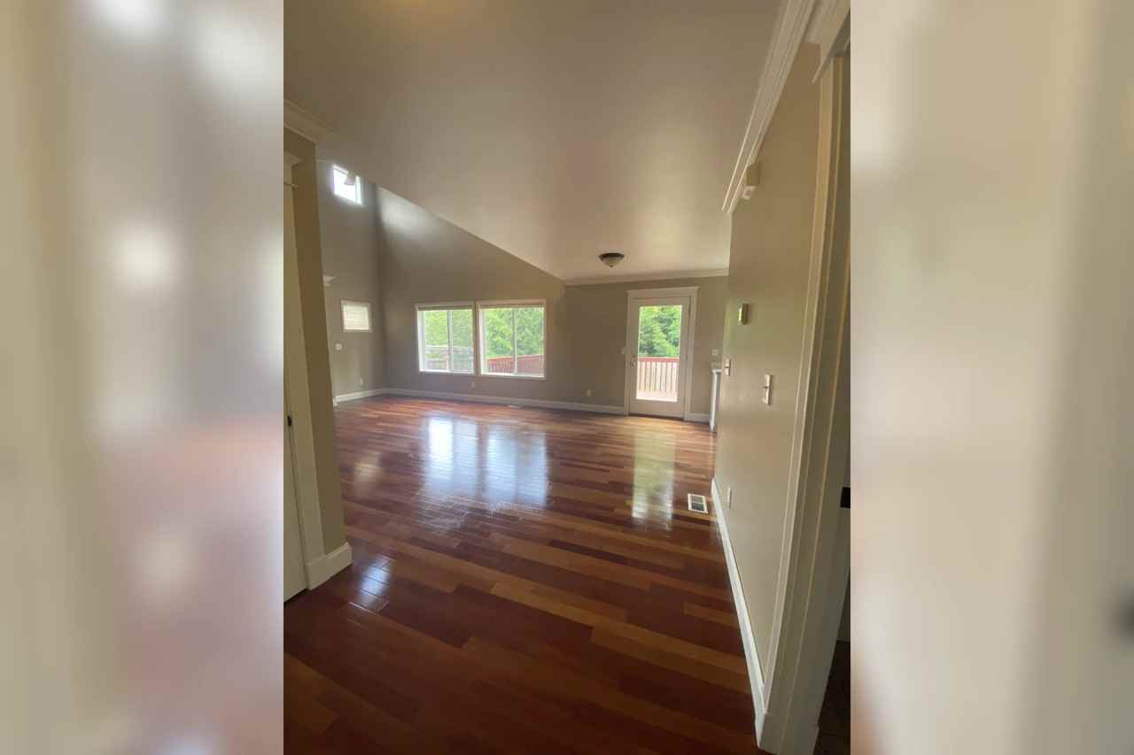 14827 50th Ave Se - Photo 3 of 16