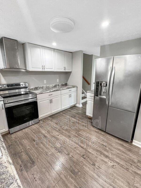 8535 Hayshed Ln - Photo 6 of 22