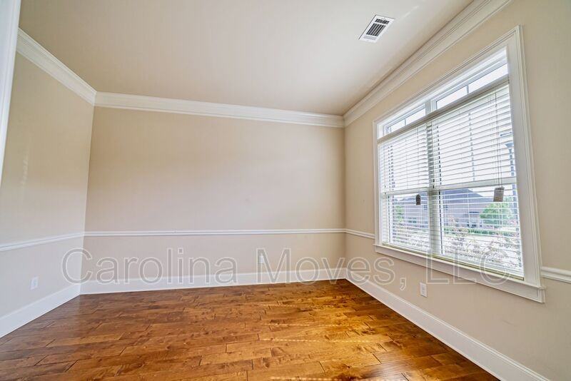 200 Sunnybrook Ln - Photo 6 of 25