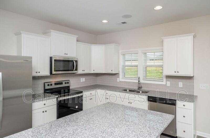 132 Strongridge Trl - Photo 4 of 23