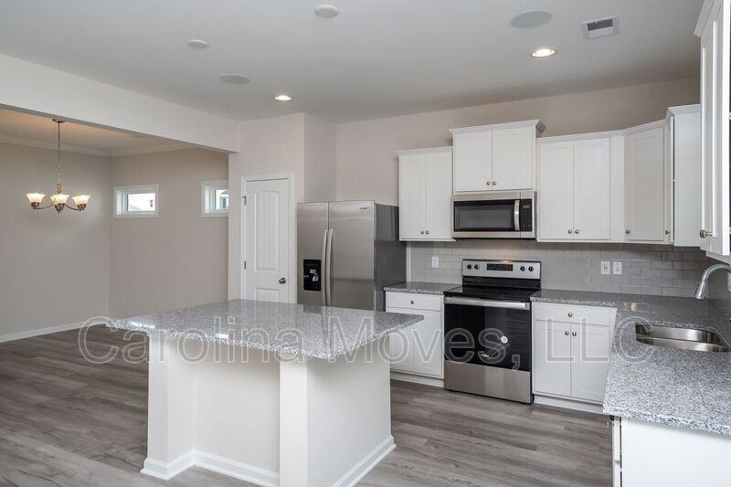 132 Strongridge Trl - Photo 5 of 23