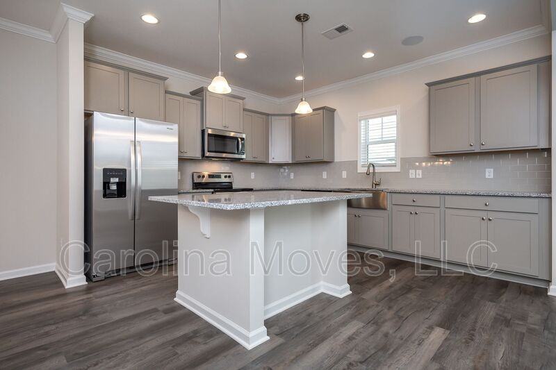 124 Strongridge Trl - Photo 2 of 28