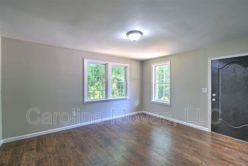 11B Miller St - Photo 2 of 13