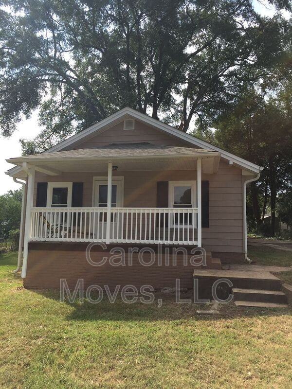 403 Mccrary St - Photo 2 of 16