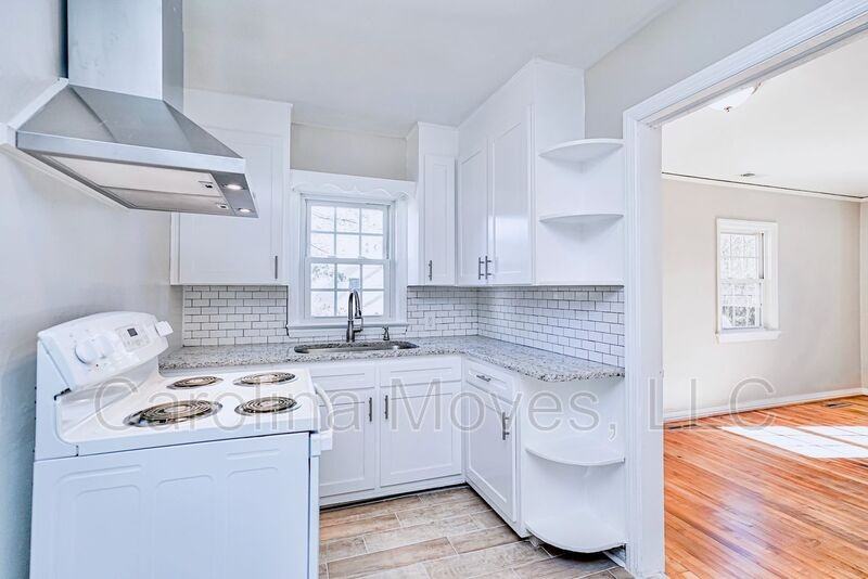407 Meridian Ave - Photo 4 of 12