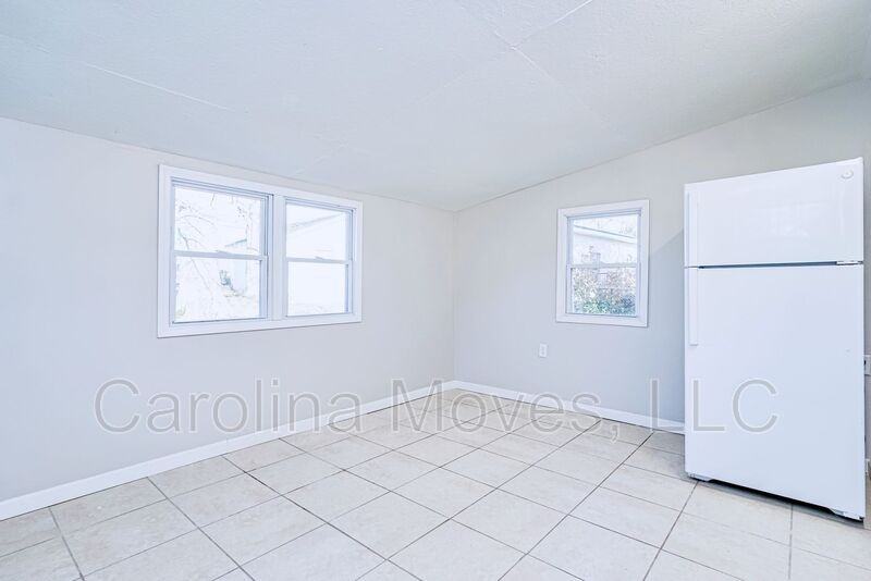 407 Meridian Ave - Photo 5 of 12