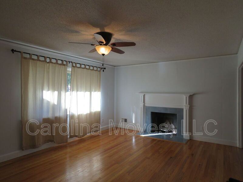 210 Montis Dr - Photo 5 of 23