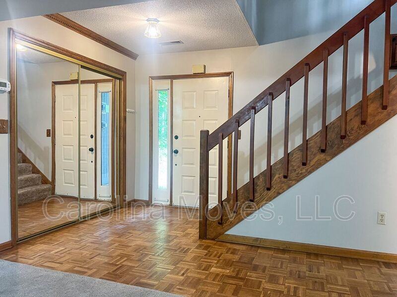 214 Brookside Dr - Photo 3 of 21