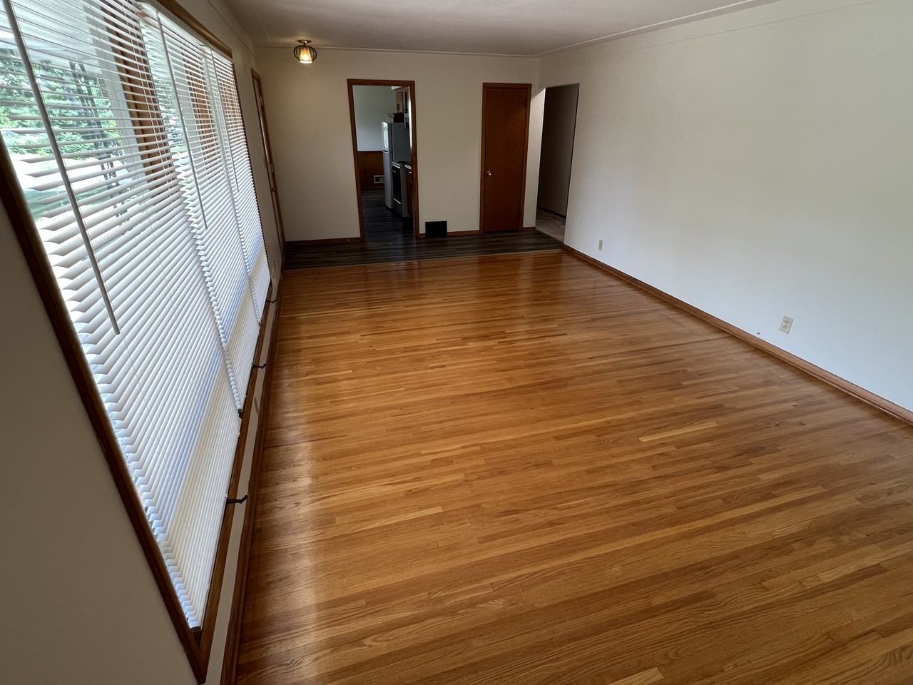 3121 Roosevelt St Ne - Photo 3 of 22