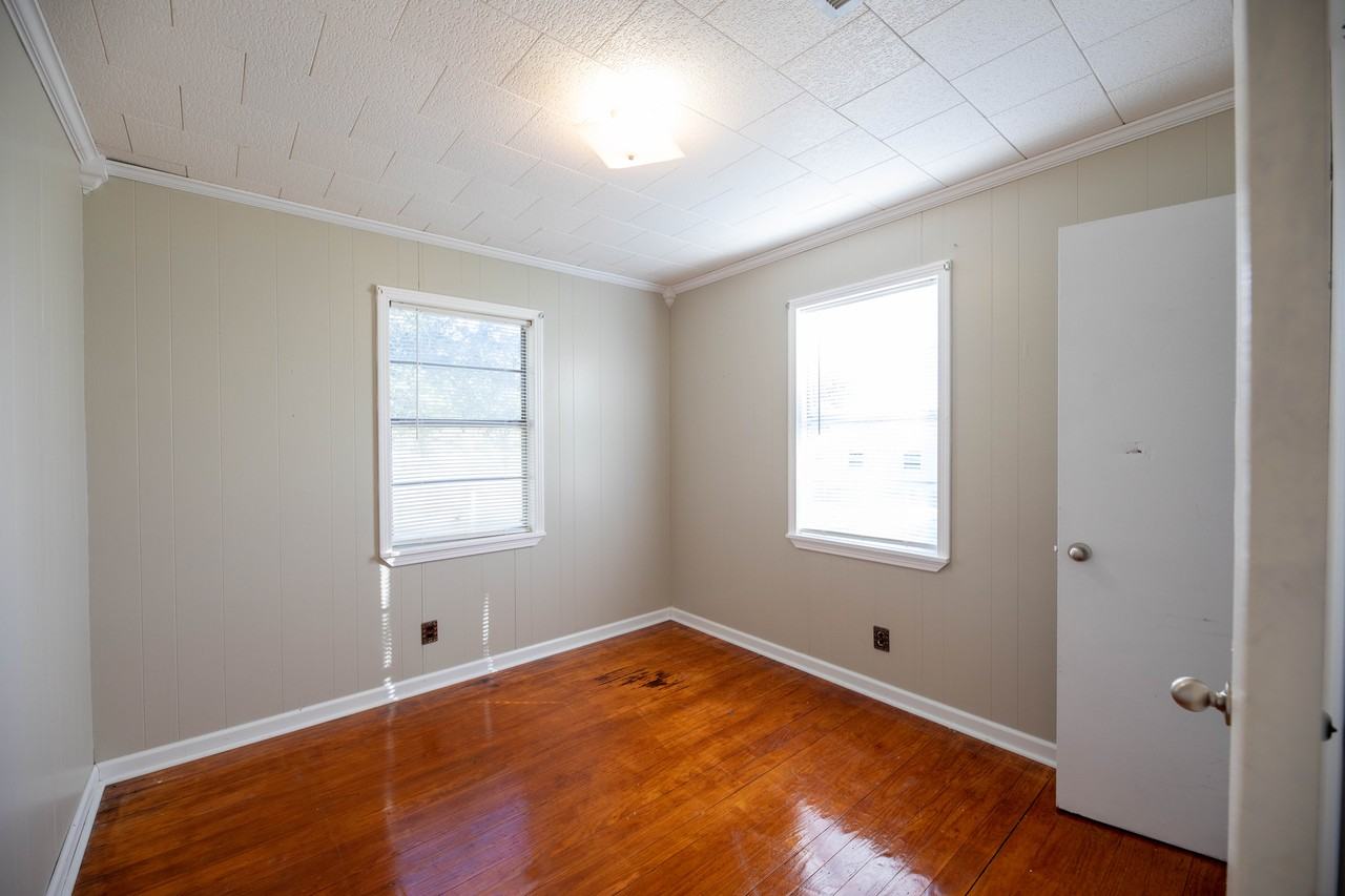 1931 Yvonne Dr - Photo 5 of 6