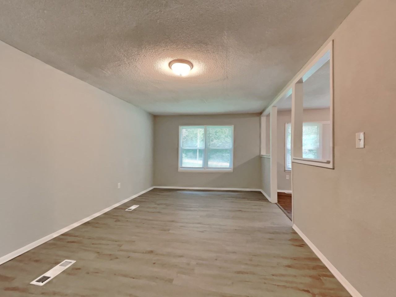 10405 Richmond Ave - Photo 2 of 18