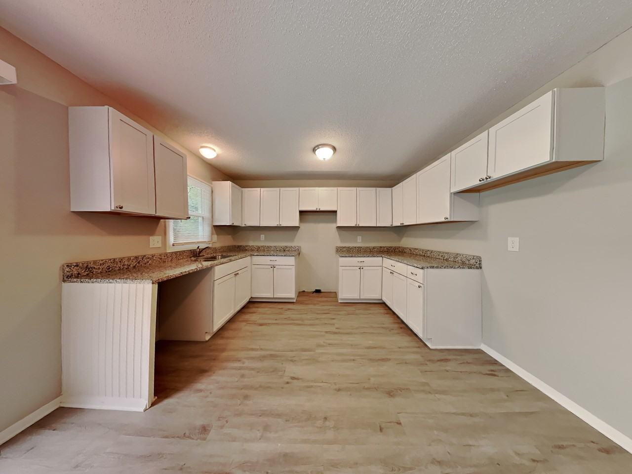 10405 Richmond Ave - Photo 3 of 18